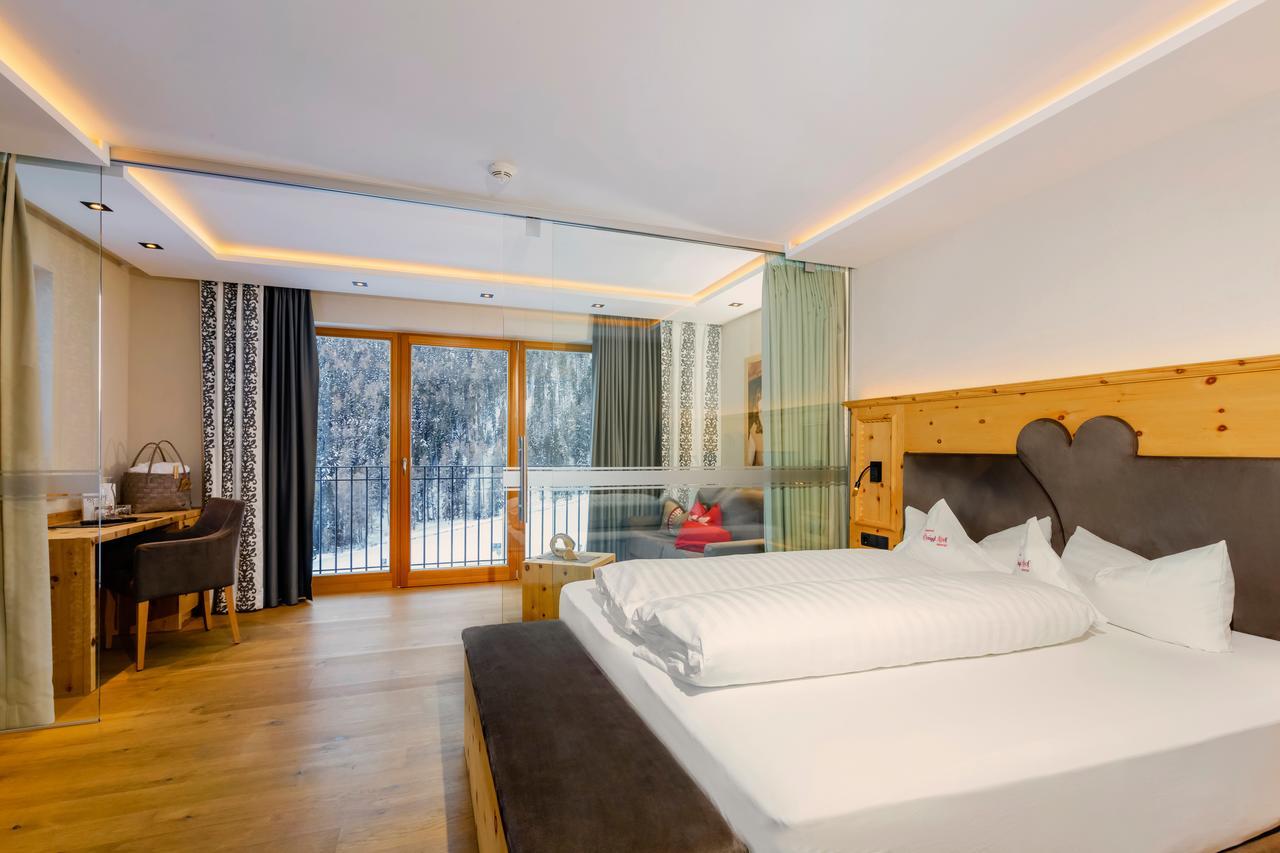 Hotel Anigglhof Malles Venosta Zewnętrze zdjęcie